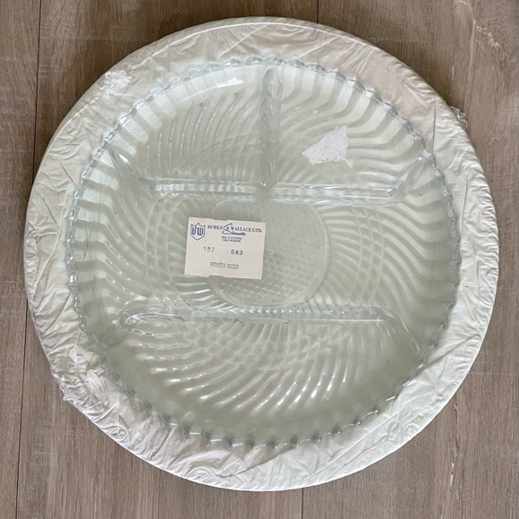 New! WM. A Rogers 1881, Silver plate relish dish with glass 4 section insert - Picture 1 of 7